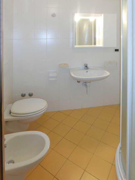 Elena Lägenhet Lignano Sabbiadoro Exteriör bild